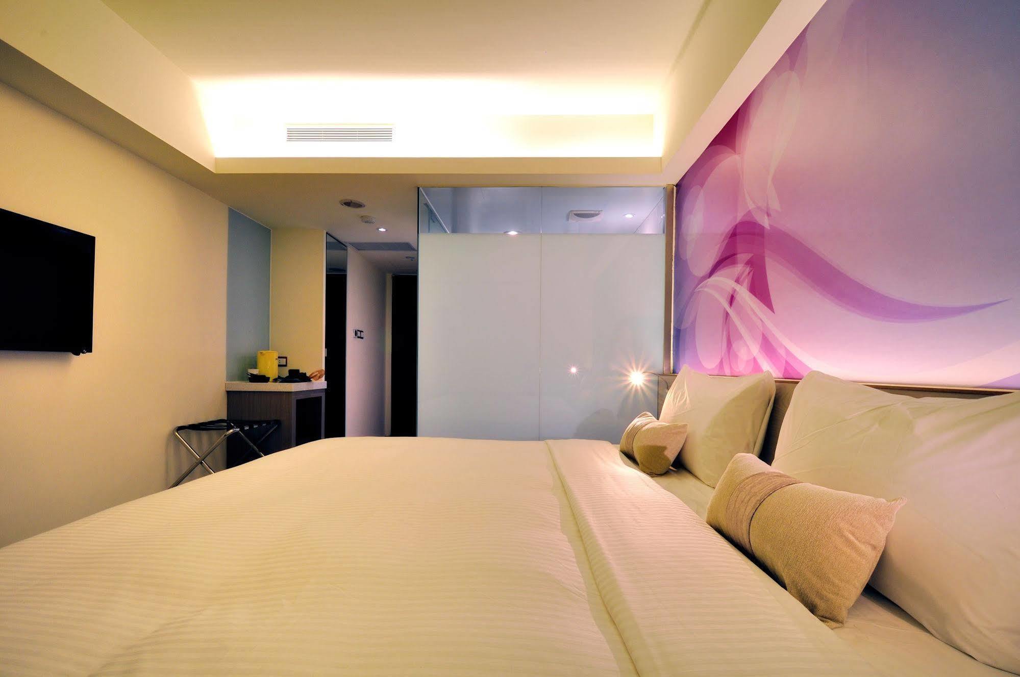 Audi Garden Business Hotel Taoyuan Exterior foto